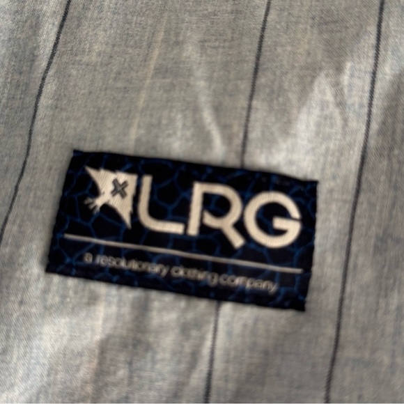 LRG Men’s Light Blue Striped Button Up Jersey- Size LARGE - Picture 3 of 7